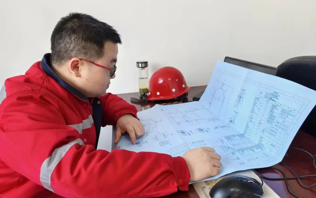 【管理標兵】化機公司黃亞華：扎根一線勤鉆研，履職盡責勇擔當(圖2)